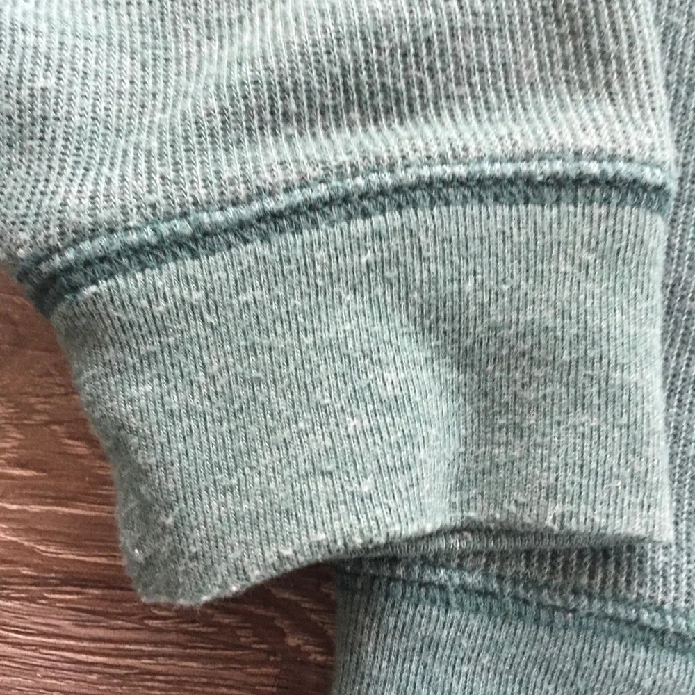 Old Navy Sweater Kid’s Size XL Long Sleeve V-Neck French-Ribbed Green